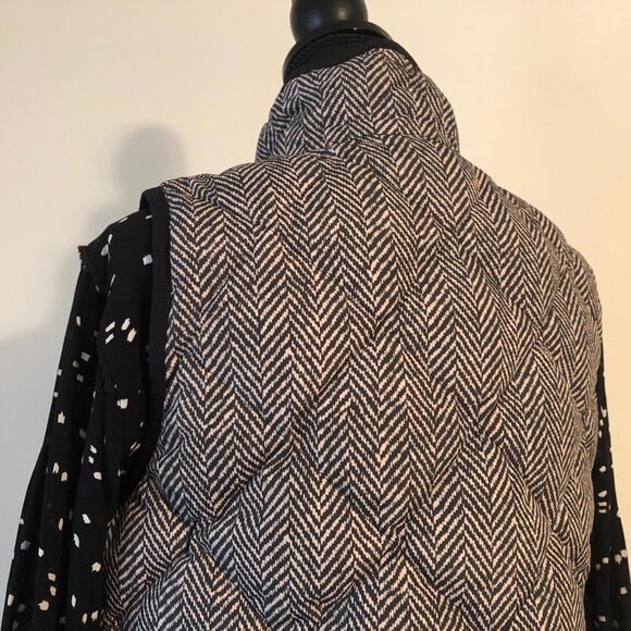 J. Crew Excursion Vest - Picture 4 of 5